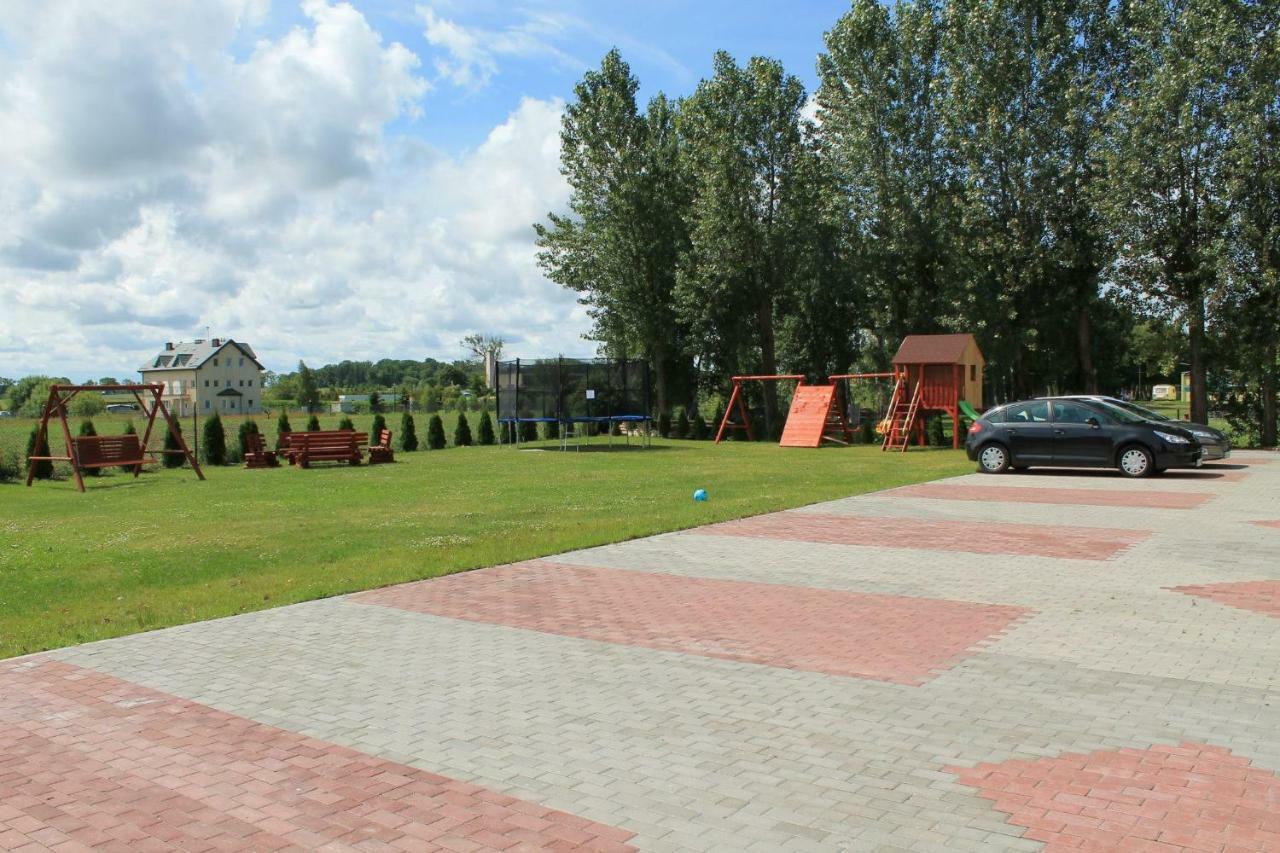 Pensjonat Nad Stawem Сарбіново Екстер'єр фото